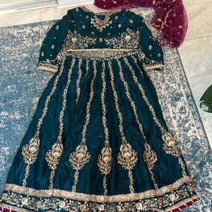 Women’s LASHKARA Lehenga Set- skirt, top, scarf. Handmade in India.